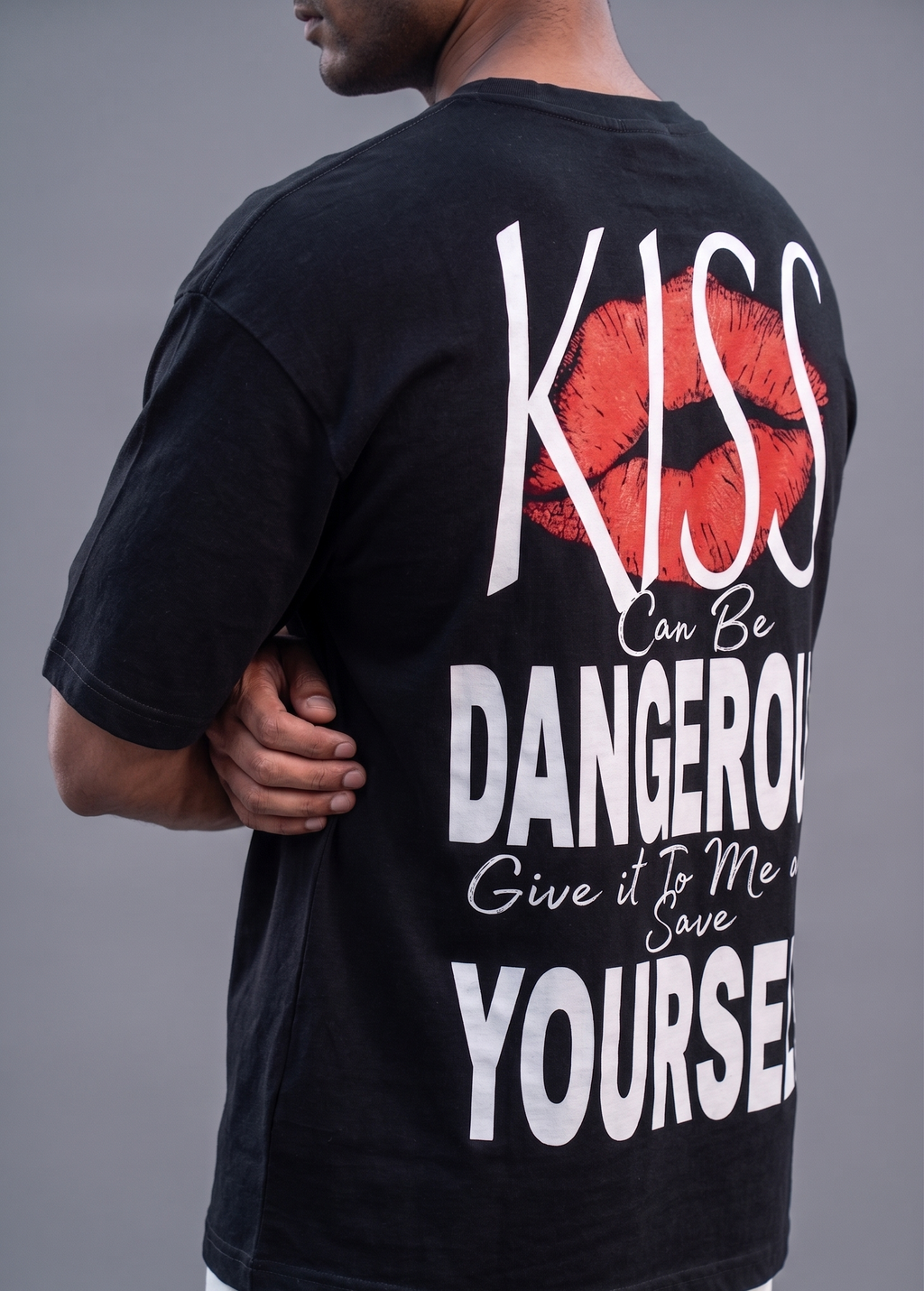 DANGEROUS KISS