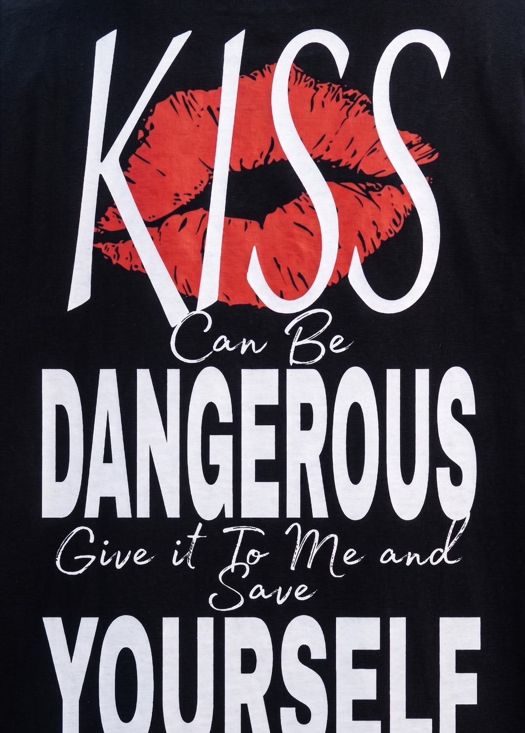 DANGEROUS KISS